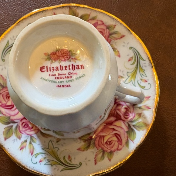 Bone China Teacups and Saucers - Made in England - Picture 14 of 14